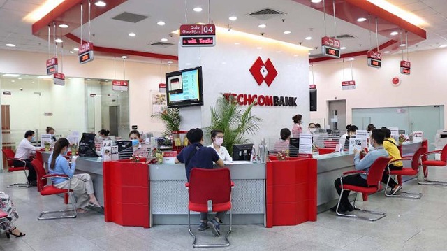 Đăng ký thẻ tín dụng của Techcombank trực tiếp tại chi nhánh
