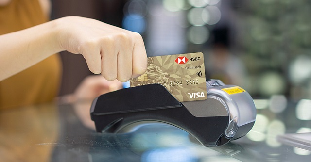 Thẻ HSBC hỗ trợ khách hàng nhận được điểm thưởng với mỗi 1 lần chi tiêu