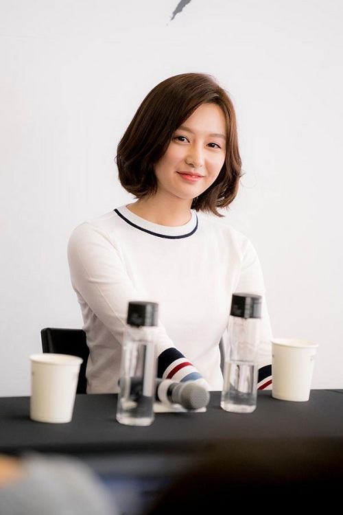 Các kiểu tóc ngang vai cho tuổi 40 trẻ trung so với tuổi thật 1