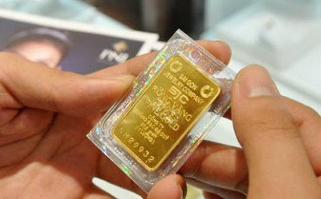 Nên mua vàng ở đâu? Nên mua vàng SJC, 9999 hay PNJ?