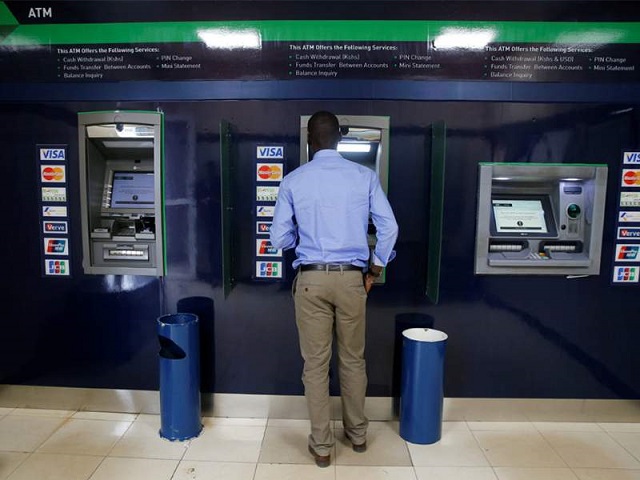 Cây ATM có thể thực hiện nhiều giao dịch khác nhau