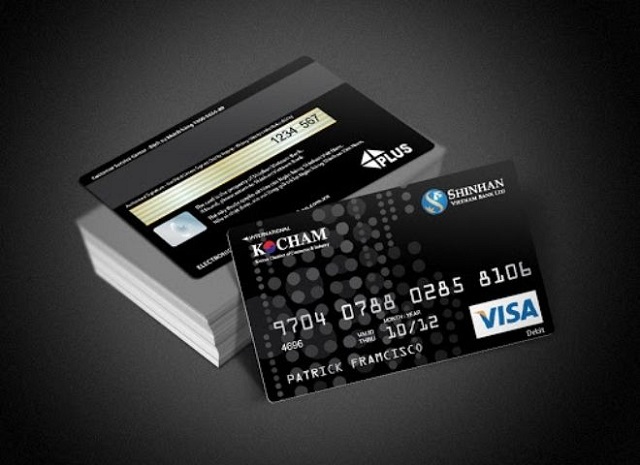 Phí sử dụng thẻ ATM được ngân hàng Shinhan quy định chi tiết cho từng loại thẻ