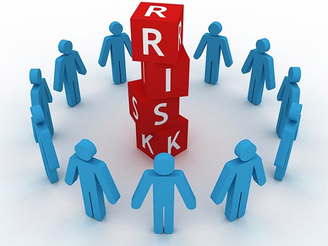 Rủi ro thanh khoản thường xảy ra bởi 2 nguyên nhân